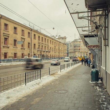 Mini Hotel Barvy Lvova On Horodotska St. Luaran gambar