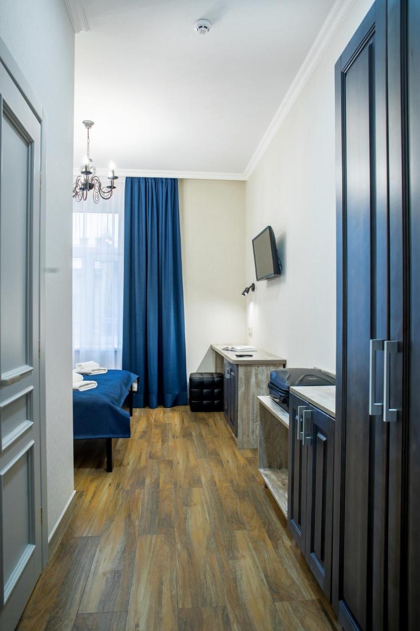 Mini Hotel Barvy Lvova On Horodotska St. Luaran gambar